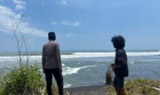 Hari Ketujuh, Polsek Tempursari Bantu Pencarian Ibu dan Anak Asal Malang yang Terseret Arus Sungai Glidik