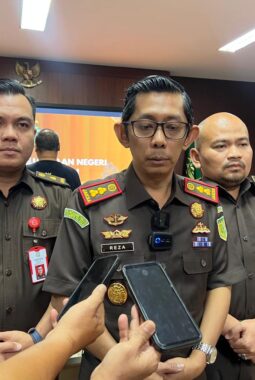 Mantan Jaksa PTDH Gagal Move on, Tipu Warga