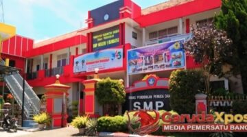 Kontroversi SMPN-1 Bumiayu: Guru-Guru Diancam Mutasi, Demo Berujung Penyegelan Ruang Kepala Sekolah