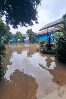Cuaca Ekstrem Picu Banjir, Pemkot Tangerang Berlakukan PJJ di Sekolah Terdampak