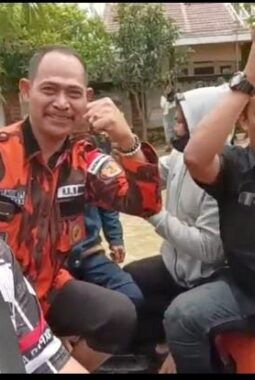 Aban SH Tunjukkan Kepedulian Pemuda Pancasila Kabupaten Tangerang Terhadap Warga Terdampak Banjir