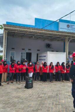 SPPG Sumenep Batuan jadi Yang Pertama Gelar Pelatihan Pemadam Kebakaran   