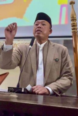 Kajian Tarawih di Masjid UI, Menteri Nusron Bicara Sanad Keilmuan dan Etika Kepemimpinan