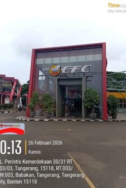 Air dari CFC Cikokol Mengalir Kejalan, Diduga Kurangnya Pemantauan Pihak Management