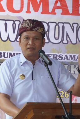 Bupati Jembrana Tekankan Konsep Asta Kosala Kosali Saat Bedah Rumah