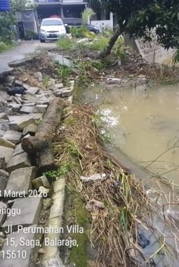 Bibir Sungai Longsor, Akses Jalan di Perumahan Villa Balaraja Terancam Putus, Rumah Warga Berpotensi Terdampak