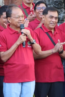 Gubernur Koster Berharap Perawat Aktif Membangun Kesehatan Masyarakat