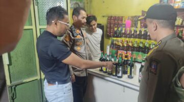 Berantas Penyakit Masyarakat, Muspika Kibin Tertibkan Lapak Tuak dan Warung Jamu Penjual Miras