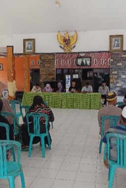 Penyaluran Insentif Guru Ngaji Dari Pemerintah Kabupaten Jember di Desa Wringintelu Berjalan Lancar