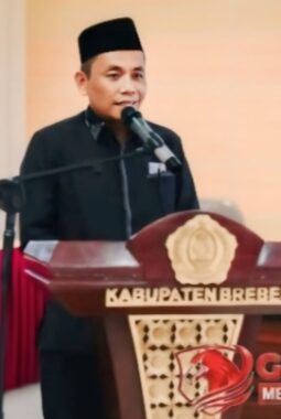 Intelektual Brebes Guncang Panggung Halal Bi Halal: Profesor dan Dosen Desak Reformasi Kebijakan, Tawarkan Solusi Konkret untuk Masa Depan Daerah