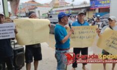 KEMARAHAN RAKYAT MEMBARA! KEPALA BBWS CIMANUK CISANGGARUNG KOTA CIREBON DITUNTUT LENGSER, DANA Rp 270 MILIAR TERUNGKAP GELAP DITELAN BAJIR!