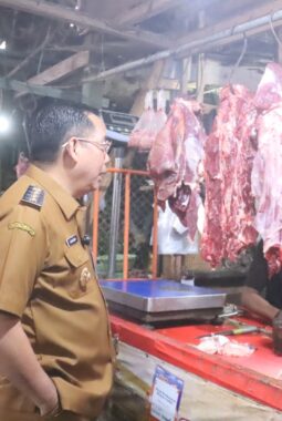 Pastikan Distribusi Lancar, Forkopimda Probolinggo Sidak Pasar hingga SPBE