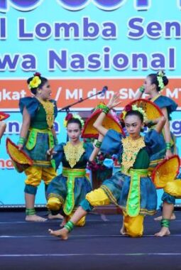 Ratusan Pelajar Ramaikan C-PRO Got Talent 2026, Ajang Unjuk Bakat Seni dan Sastra di Probolinggo