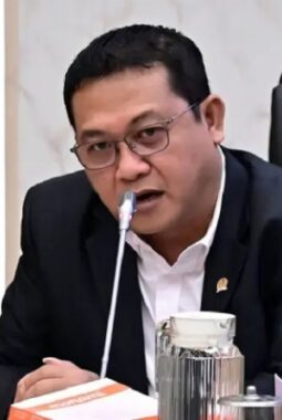 Sonny T. Danaparamita Desak Pemerintah Serius Cari Akar Masalah: “Jangan Biarkan Logistik Pangan Busuk di Jalan!”
