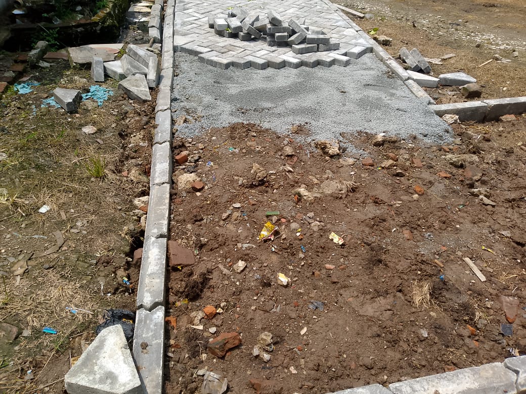 LSM KPK Nusantara , Bongkar Borok Proyek Paving Didesa Sodong Diduga Gagal Konstruksi Tanah Dasar Tidak Gunakan Agregat , Nyaris di Paksakan