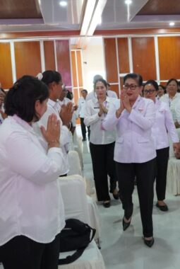 Ibu Putri Koster Dorong Pembinaan Kader Hingga Desa Percepat Posyandu 6 SPM