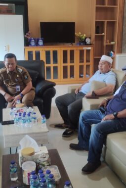 Pj Kades Sukamulya Klarifikasi Penggunaan Mobil Siaga Desa Untuk Angkut MBG