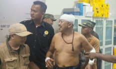Kades Pakel Gucialit Dibacok Dibagian Kepala dan Kedua Tangannya, Diduga Pelaku Sekitar 15 Orang.