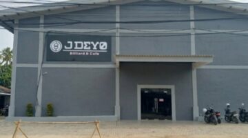 Jagat Maya Heboh! Video Penolakan Cafe JDEYO di Cisoka Banjir Dukungan, Warga Soroti Legalitas dan Dampak Lingkungan