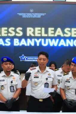 Kelabui Petugas, Pengunjung Lapas Banyuwangi Tertangkap Tangan Buang Paket Diduga Sabu ke Tempat Sampah