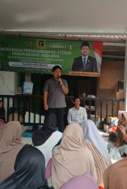 Jemput Bola Serap Aspirasi, Fajrul Falah Gelar Reses Ke-3 di Desa Cikande