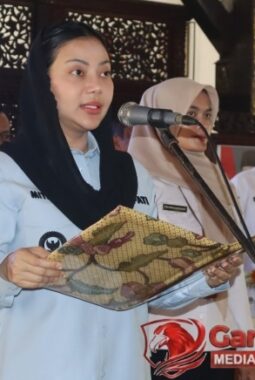 Bupati Paramitha Beri Pesan Penting di Pelantikan 156 ASN Brebes: Amanah Negara dan Pelayanan Prima untuk Kemajuan Daerah