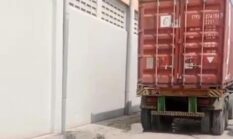 Sopir Tewas Terlindas Truk Kontainer di Area Gudang PT Harindra Sukses Bersama Jayanti