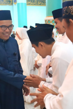 Wali Kota Probolinggo Lantik Pengurus Baru Masjid Agung Raudlatul Jannah, Siapkan Transformasi hingga 2030