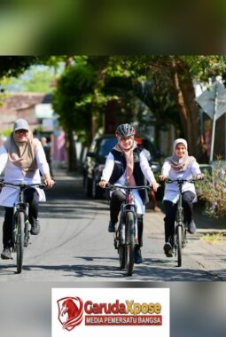 Naik Sepeda ke Kantor, Bupati Ipuk Ajak ASN Banyuwangi Hemat BBM