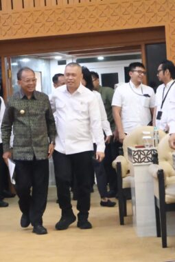 Gubernur Koster Paparkan Indikator Makro Pembangunan Bali 2025