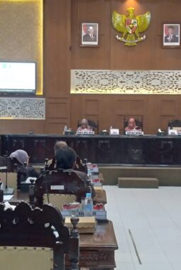 DPRD Kota Probolinggo Bahas Tiga Raperda Strategis, Fokus Penataan PKL hingga Pariwisata