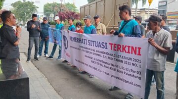 Tegakkan Perda Reklame, PST Sambangi Kantor Walikota Palembang dan Kembalikan Fungsi Trotoar Untuk Pejalan Kaki