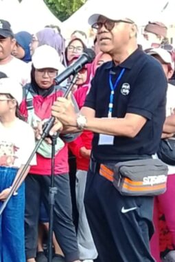 May Day di Jember Rayakan dengan Jalan Sehat, Ribuan Peserta Tumpah Ruah di Pusat Kota
