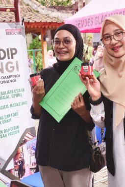 Perkuat UMKM, Banyuwangi Fasilitasi Pengurusan Legalitas Usaha dan Produk Keliling Desa