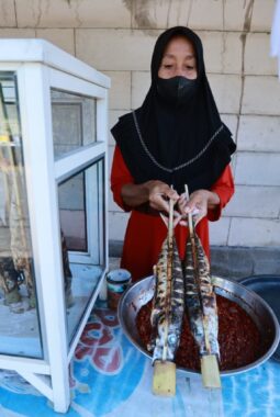Ada Sejak 1977, Kuliner Ikan Asap di Desa Patoman, Blimbingsari Banyuwangi Jadi Favorit Wisatawan