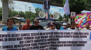 Massa SIRA Dan PST Desak Kejati Sumsel Tetapkan Sebagai Tersangka Adik Kandung Bupati Muara Enim Diduga Otak Utama Dalam Kasus Gratifikasi