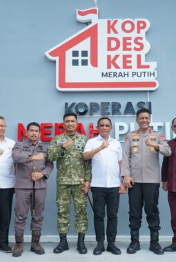 Presiden RI Pimpin Launching KDKMP via Vicon, Danrem 132/Tdl Turut Hadir di Desa Lolu