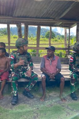 Hangatkan Kebersamaan di Papua Pegunungan, Satgas Yonif 521/DY Gelar Anjangsana di Distrik Elelim