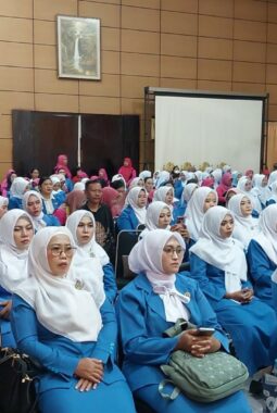Ratusan Guru yang Tergabung di IGTKI Jember Ikuti Lomba Paduan Suara