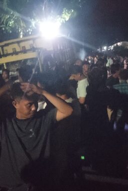 Remaja Sopir Truk Dikejar dan Dikepung Massa di Sorkam Barat, Polisi Turun Tangan