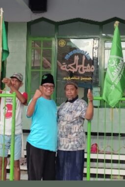 Musholah Miftahul Jannah Krajan Jajag Sembelih 3 Sapi dan 10 Kambing, Daging Kurban Dibagikan ke 460 Warga