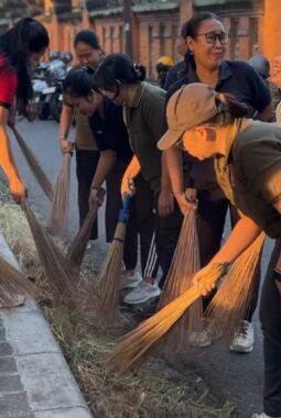 ASN Pemkab Jembrana Gelar Aksi Gotong Royong