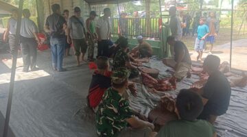 Wujud Kepedulian Sosial, Kodim 0510/Tigaraksa Salurkan Ratusan Kantong Daging Kurban ke Masyarakat. 