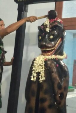 Kelurahan Mangunharjo Gelar Jamasan Kentongan Lembu Suro, Lestarikan Warisan Budaya Leluhur dalam Tradisi Belah Jimat