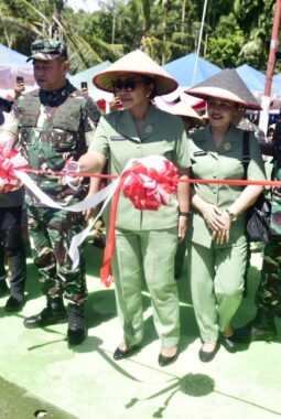 Bupati Masinton dan KSAD Resmikan Pipanisasi Air Bersih di Pandan