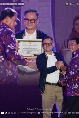 Kantor Pertanahan Kabupaten Tangerang Terima Penghargaan Sebagai Mitra Penggerak Pendapatan Daerah