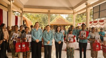 Cegah Stunting, Ny. Seniasih Giri Prasta Kampanyekan Gemar Makan Ikan