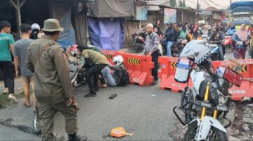Pengendara Terjatuh dan Kekecewaan Warga, Imbas penutupan penataan pedagang