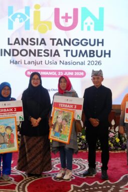 Usia Harapan Hidup Warga Banyuwangi Naik, Bupati Ipuk Terus Perkuat Program untuk Lansia