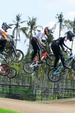Ratusan Pembalap Berbagai Daerah dan Mancanegara ke Banyuwangi, BMX Supercross Geliatkan Ekonomi Warga Lokal